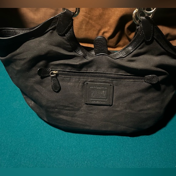 Coach 
Pebble Leather Lily
 Shoulder Bag​ - Picture 7 of 8